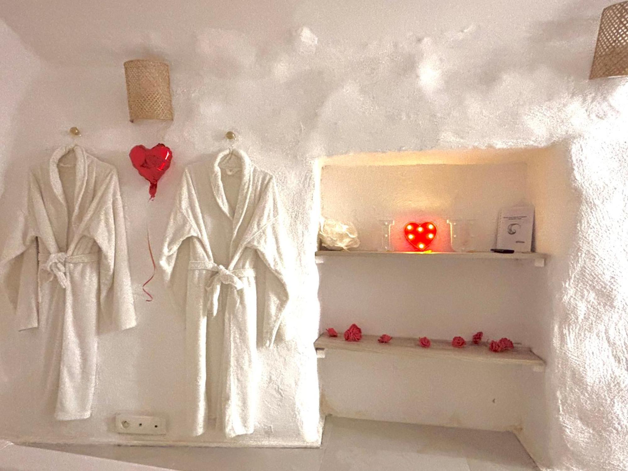 וינה Le Temple D'Aphrodite, Appartement Avec Spa מראה חיצוני תמונה